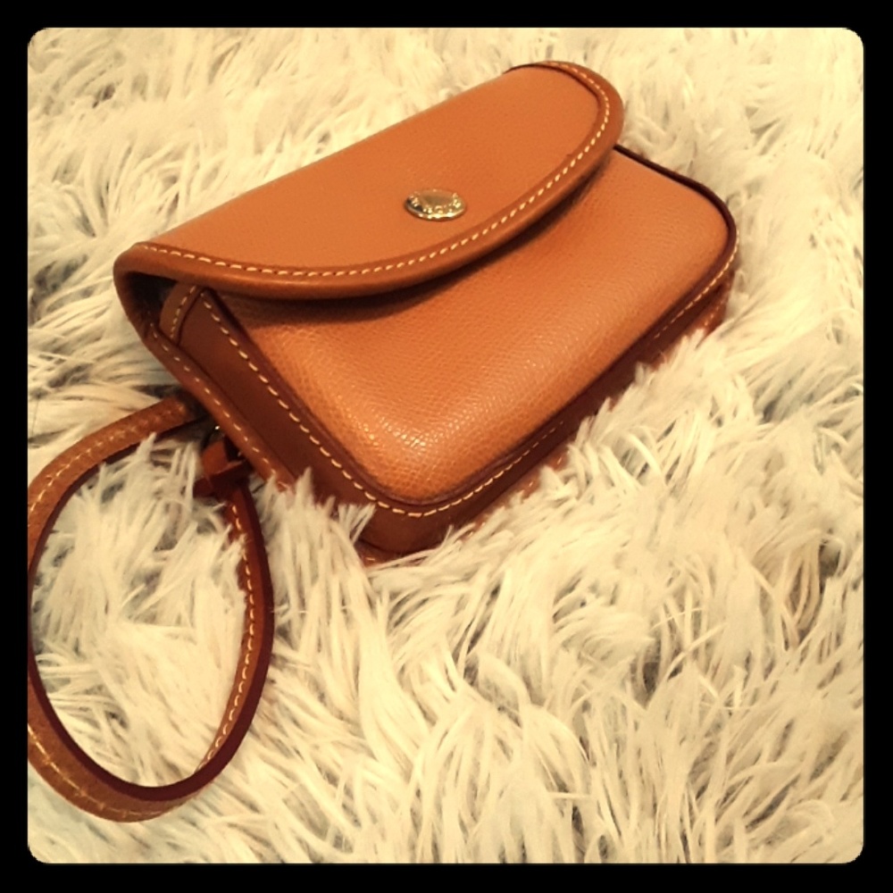 CLEARANCE!! Dooney & Bourke Brown Wristlet